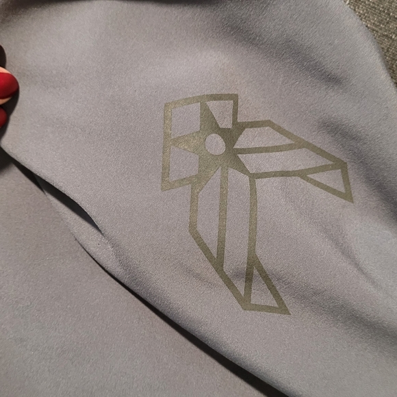 ILM Iron Man 2 VFX Team Jacket - Size Large - Picture 7 of 9